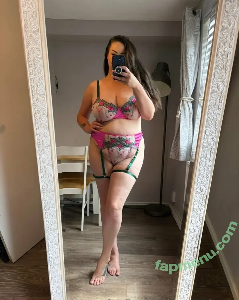 queenieohearts nude photo #0012 (queenie_o_hearts)