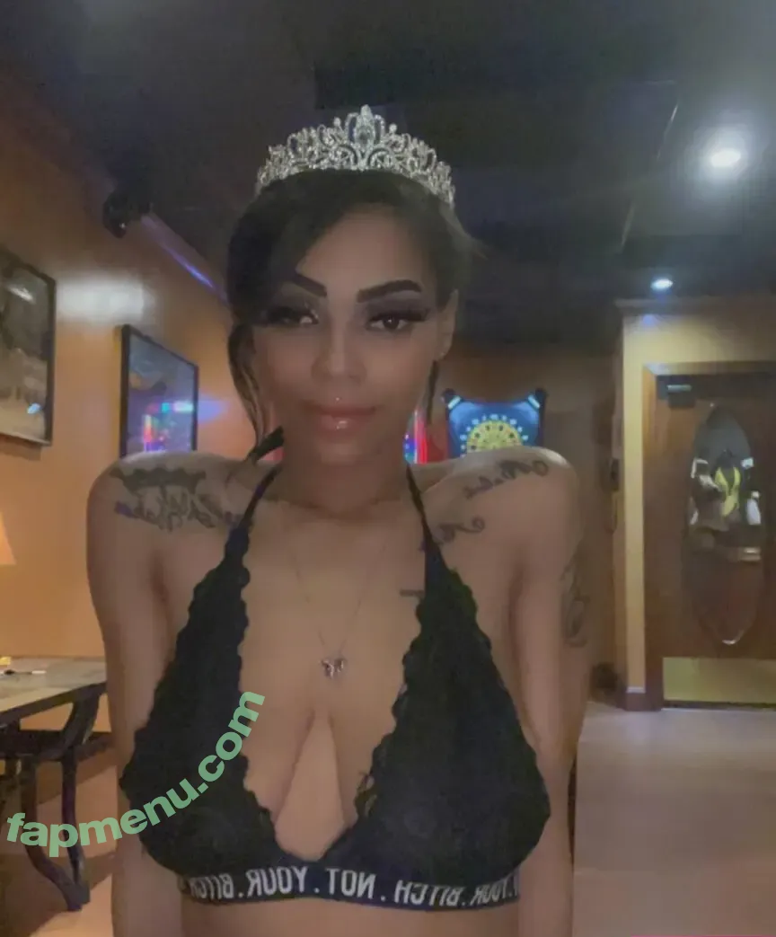 QueenJamie nude photo #0009 (prettygirllabelle / queenjamie2x)