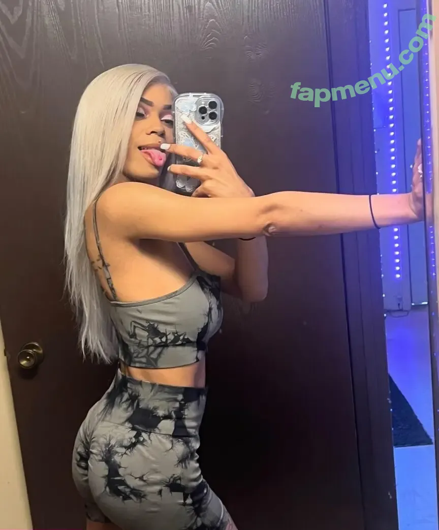 QueenJamie nude photo #0023 (prettygirllabelle / queenjamie2x)