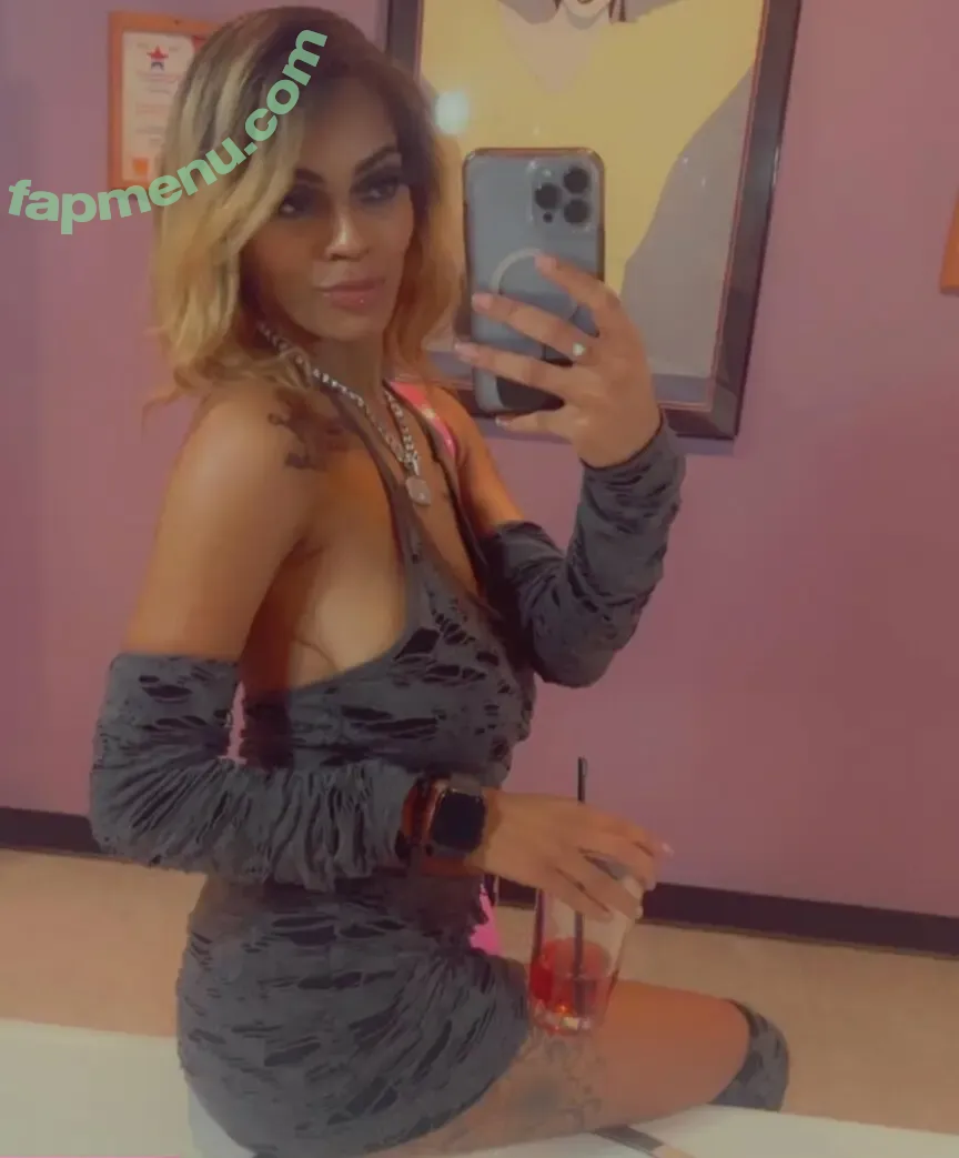 QueenJamie nude photo #0028 (prettygirllabelle / queenjamie2x)