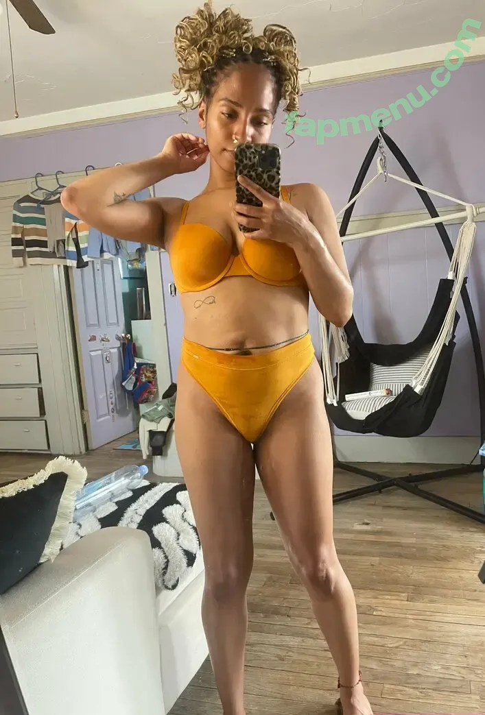 queenjanine99 nude photo #0037 (queenjanine99)