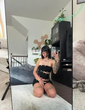 queenkalinxxx / queenkalin nude photo #0020