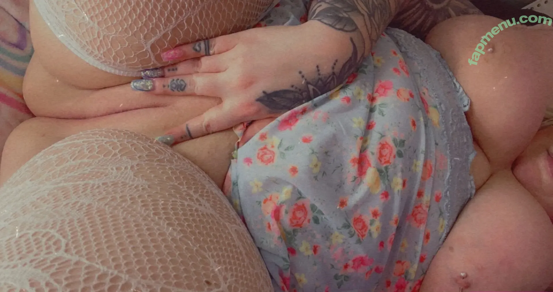 queenkaylxo nude photo #0089 (queenkaylxo)