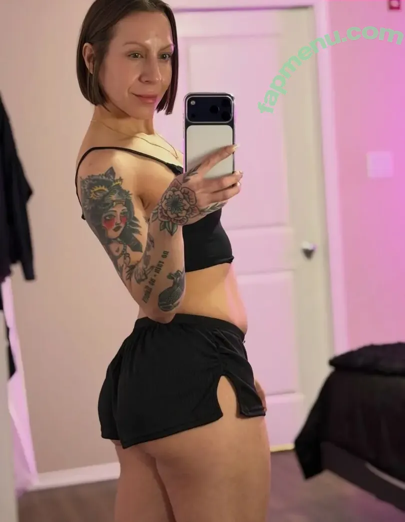 queenkofficial nude photo #0043 (queenkcofficial)