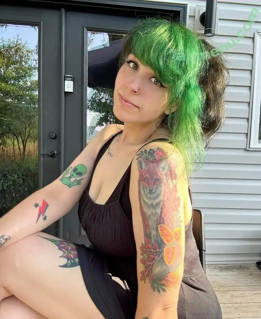 QueenKryptid nude photo #0003 (Jaclyn)