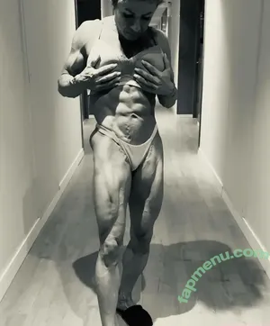 QueenMuscleBoobs nude photo #0037