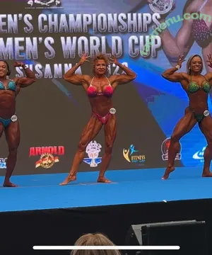 QueenMuscleBoobs nude photo #0040