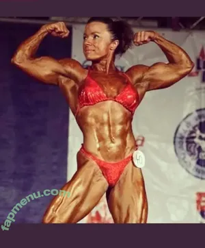 QueenMuscleBoobs nude photo #0043