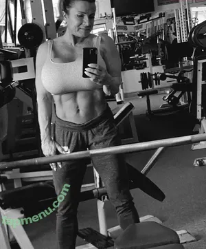 QueenMuscleBoobs nude photo #0044