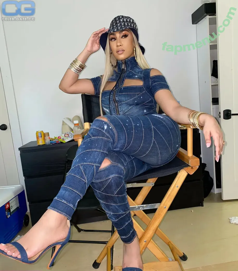 Queennaija nude photo #0009 (Queennaija)