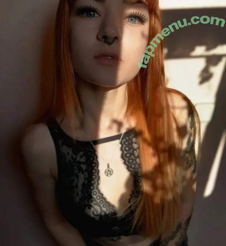 QueenofUntenrum nude photo #0031 (LauraLucifer11 / spawnofdisgust)