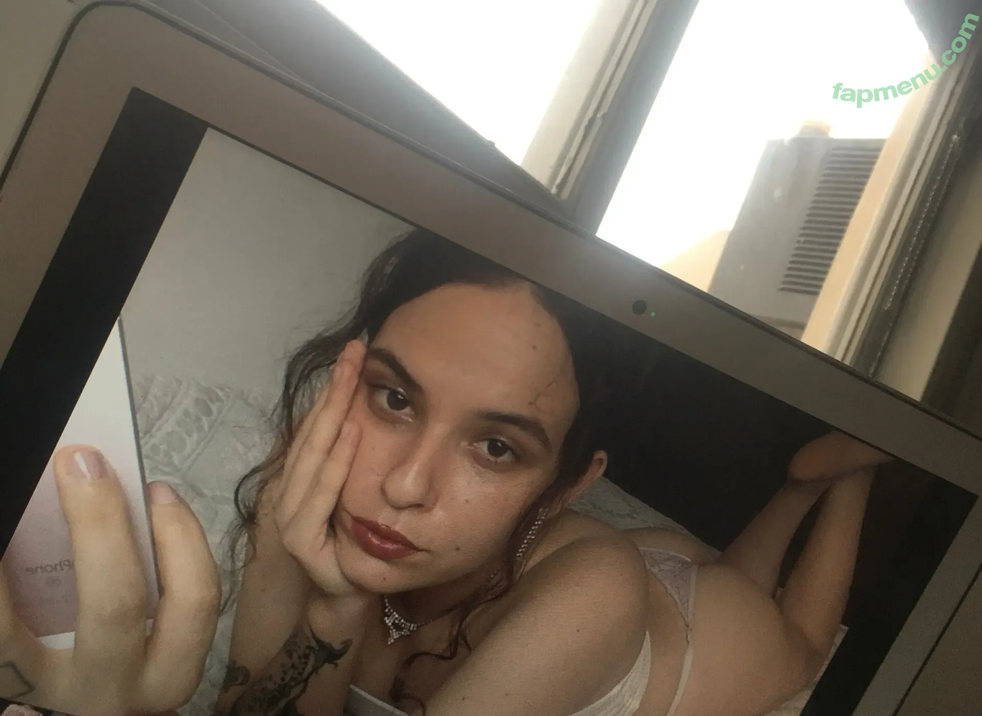 queenolii nude photo #0009 (queendomoliviaa)