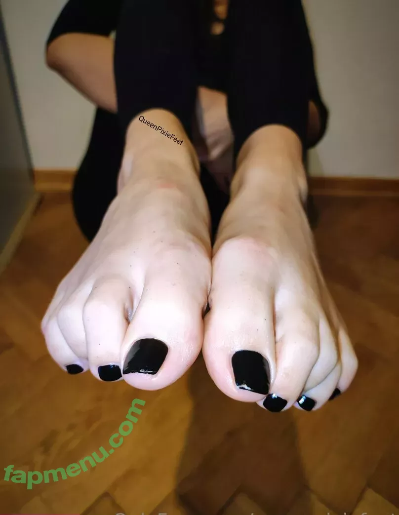 queenpixiefeet nude photo #0036 (queenpee)