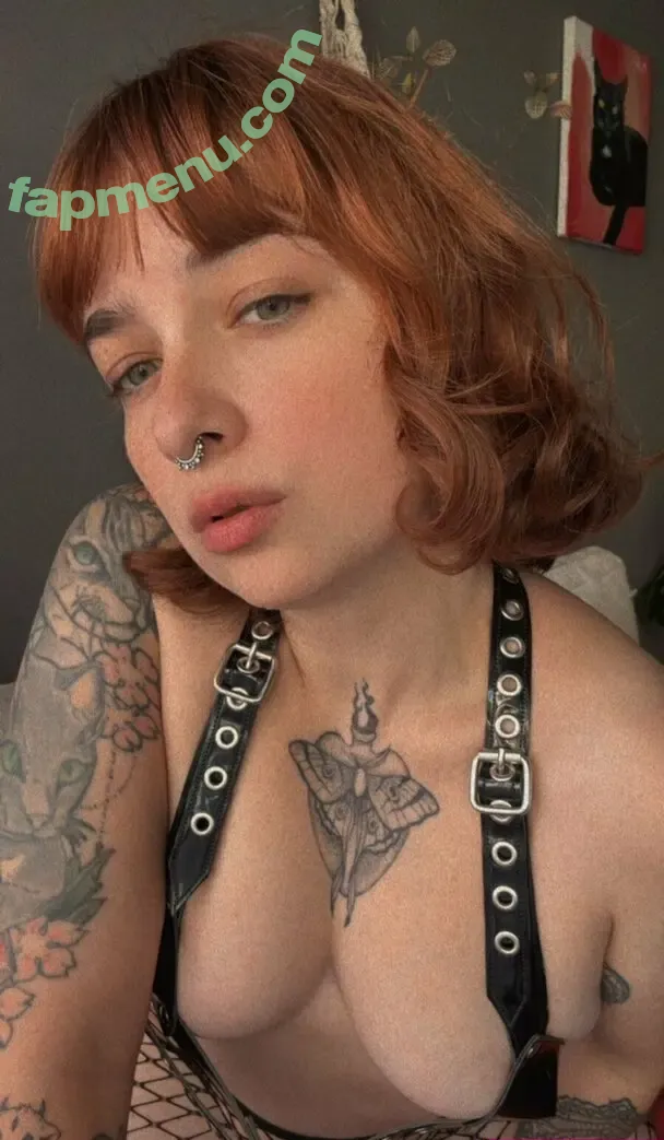 queenscorpiaa nude photo #0008 (queenscorpiaa)