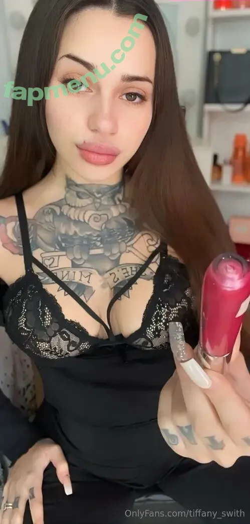 queensoffia nude photo #0001 (queensoffia.nails)