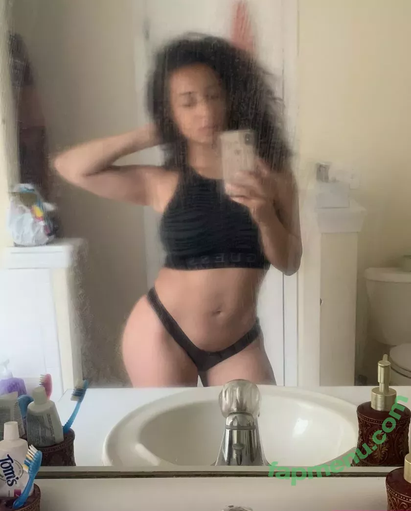 QueenSoTrill nude photo #0040 (QueenSoTrill)