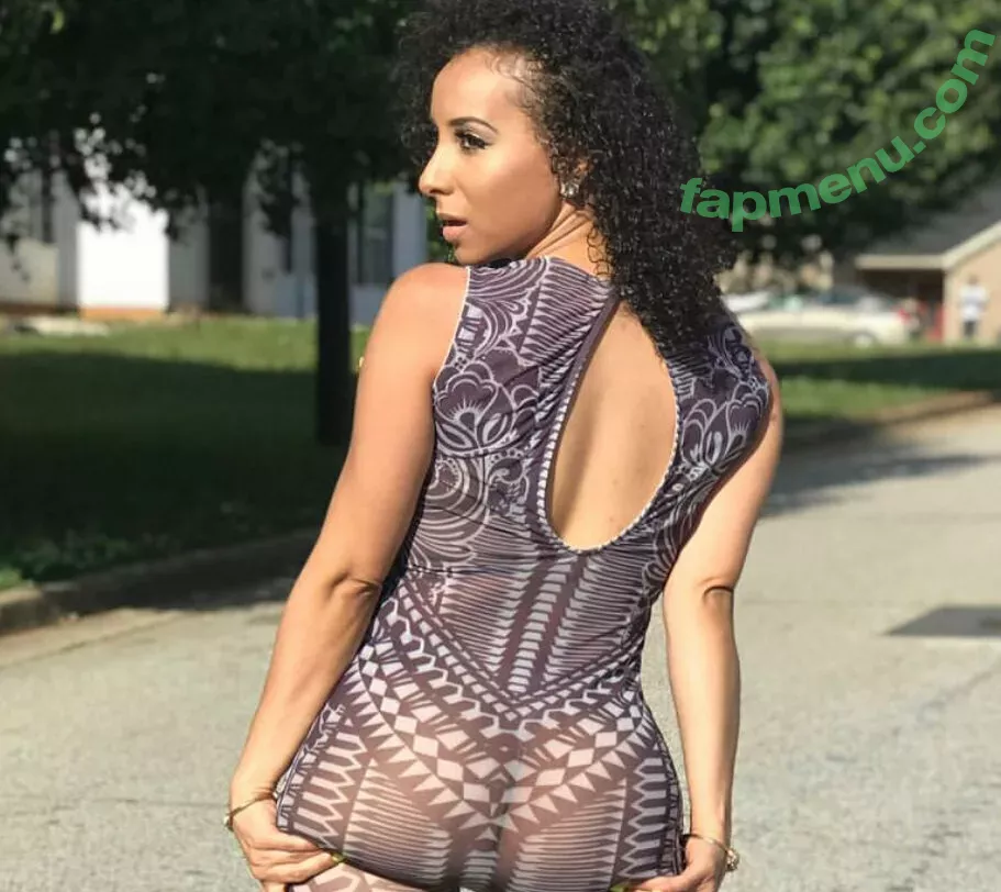 QueenSoTrill nude photo #0114 (QueenSoTrill)