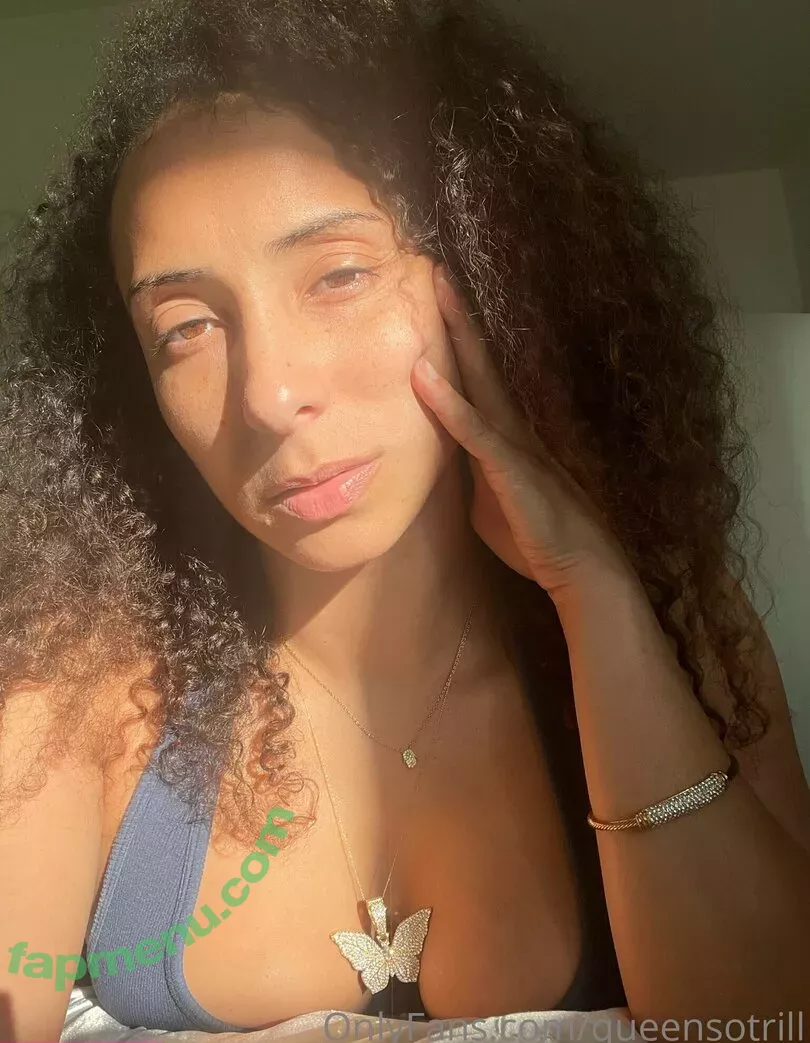 QueenSoTrill nude photo #0304 (QueenSoTrill)