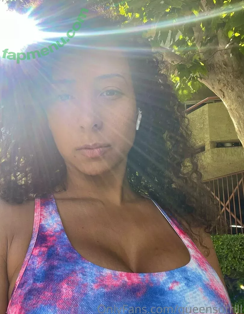 QueenSoTrill nude photo #0351 (QueenSoTrill)