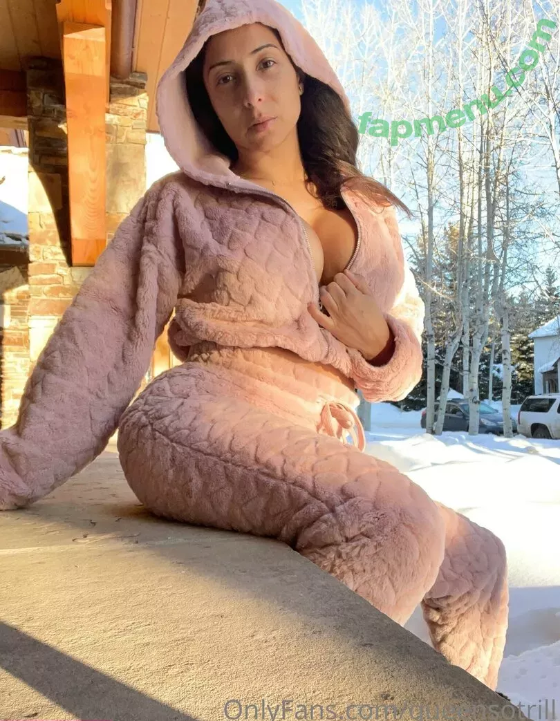QueenSoTrill nude photo #0422 (QueenSoTrill)