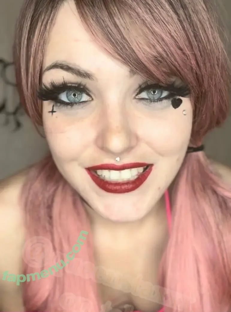 queenstaxxx23 nude photo #0030 (queenstaxx23)