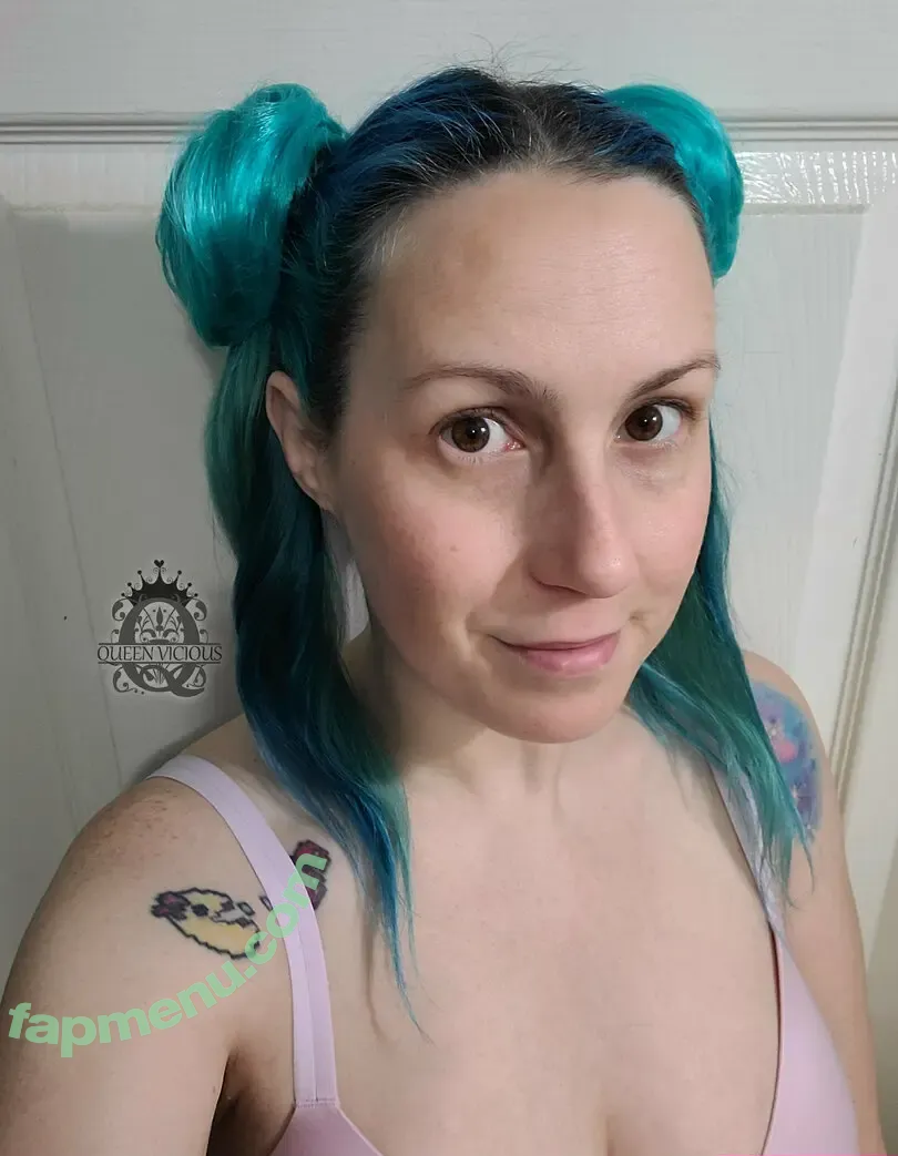 queenviciousfree nude photo #0016 (queenviciousfree)