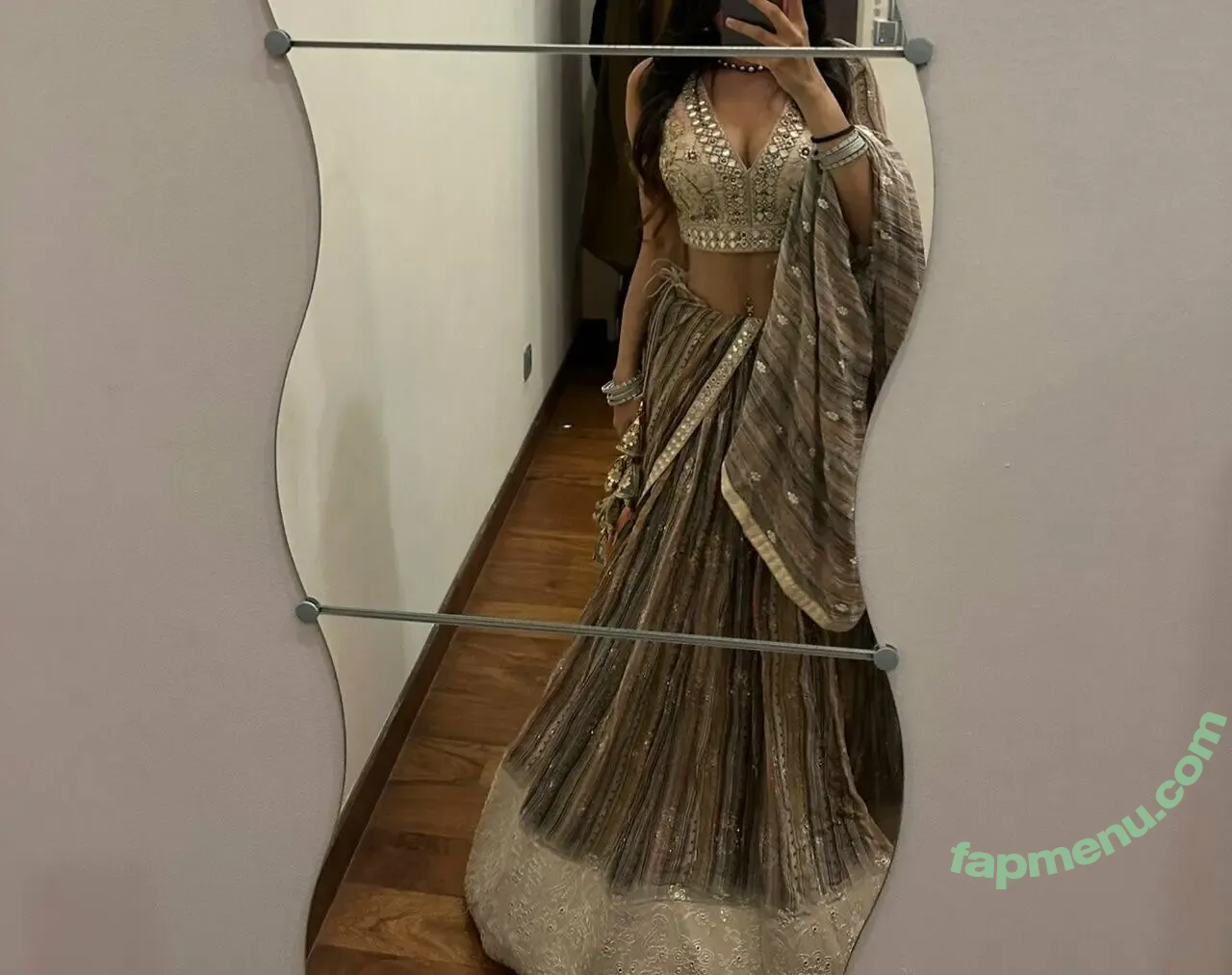 queenx4 nude photo #0027 (alex.queenx4)