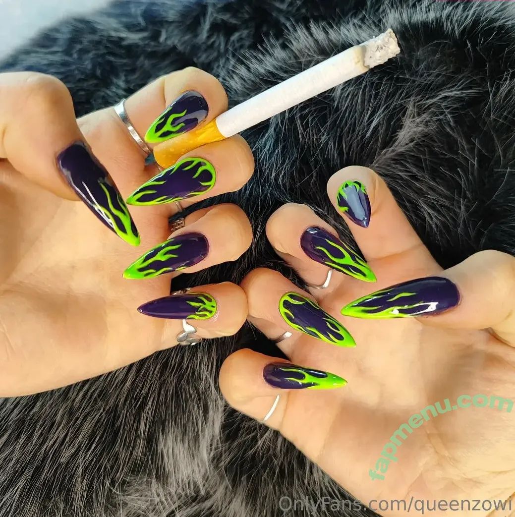 queenzowi nude photo #0080 (queenzfeet)