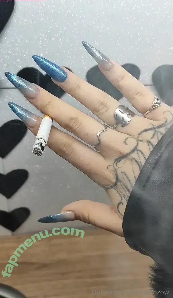 queenzowi nude photo #0086 (queenzfeet)