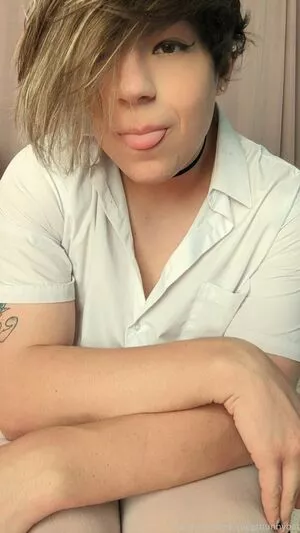 queerbunnybabe / _queerbunnybabe_ nude photo #0705