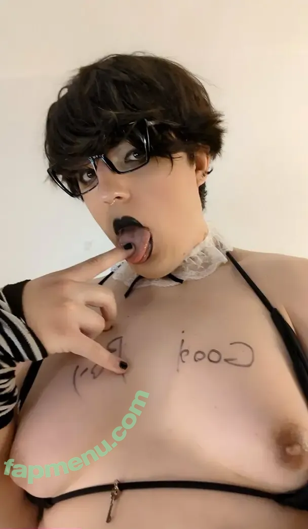 queerbunnybabe nude photo #1321 (_queerbunnybabe_)