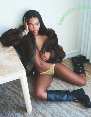 Quenlin Blackwell / quenblackwell nude photo #0278