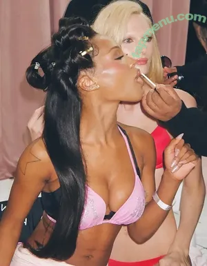 Quenlin Blackwell / quenblackwell nude photo #0294