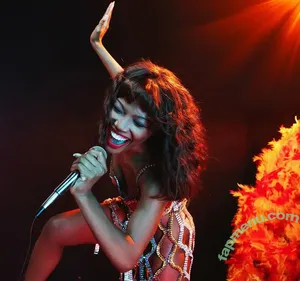 Quenlin Blackwell / quenblackwell nude photo #0319