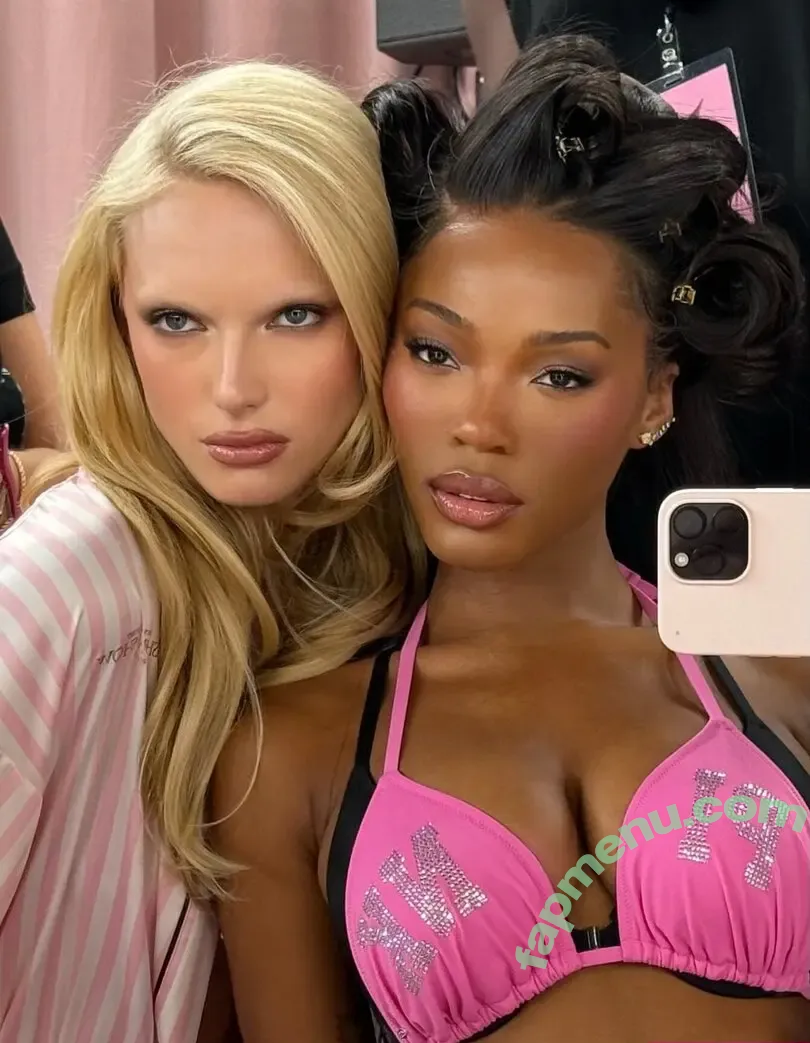 Quenlin Blackwell nude photo #0300 (quenblackwell)