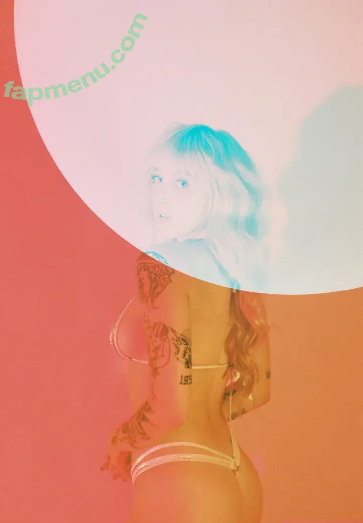 Quinn.__ nude photo #0014 (Quinn.__)