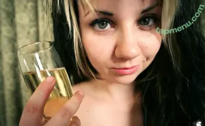 Quinne / quin.night / quinne_germain nude photo #0382