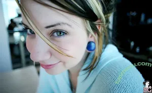 Quinne / quin.night / quinne_germain nude photo #0449