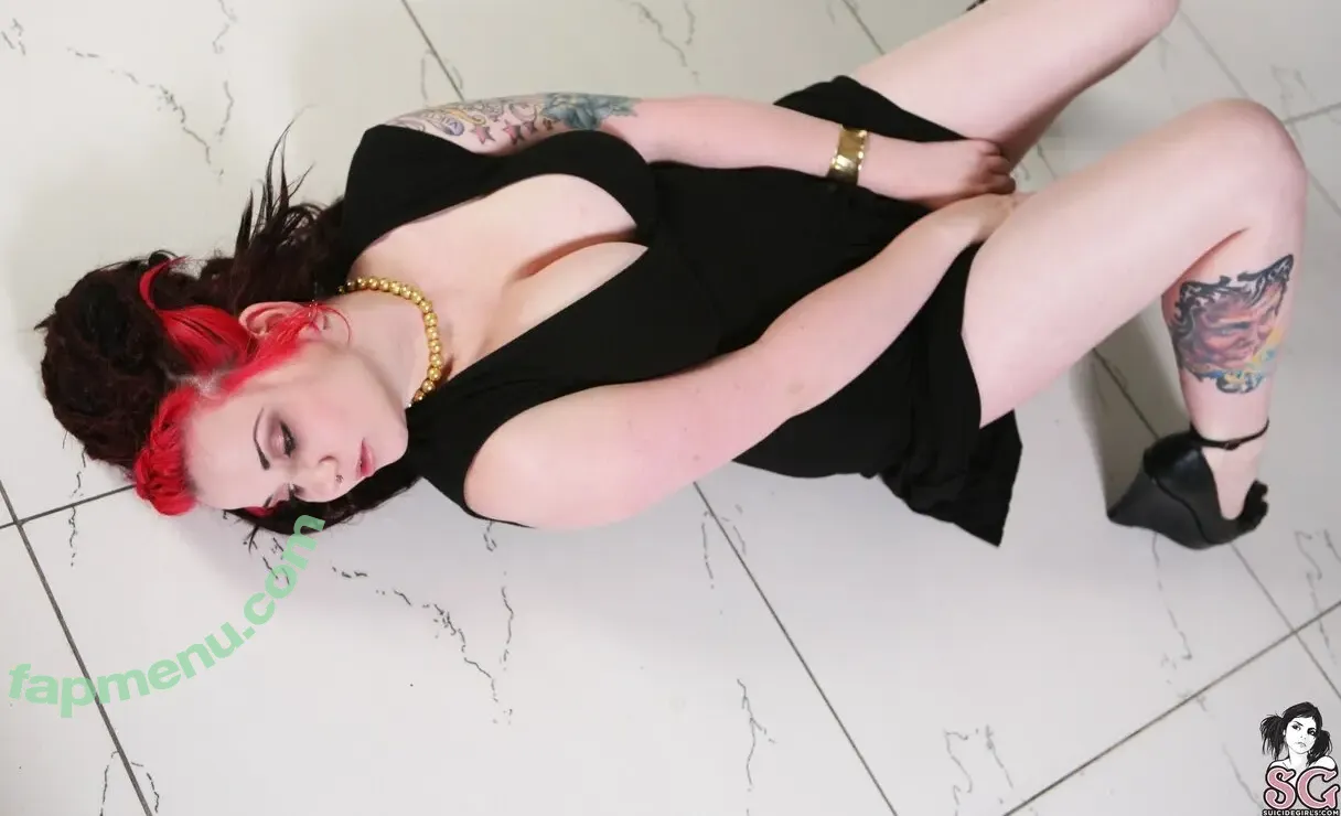 Quinne nude photo #0105 (quin.night / quinne_germain)