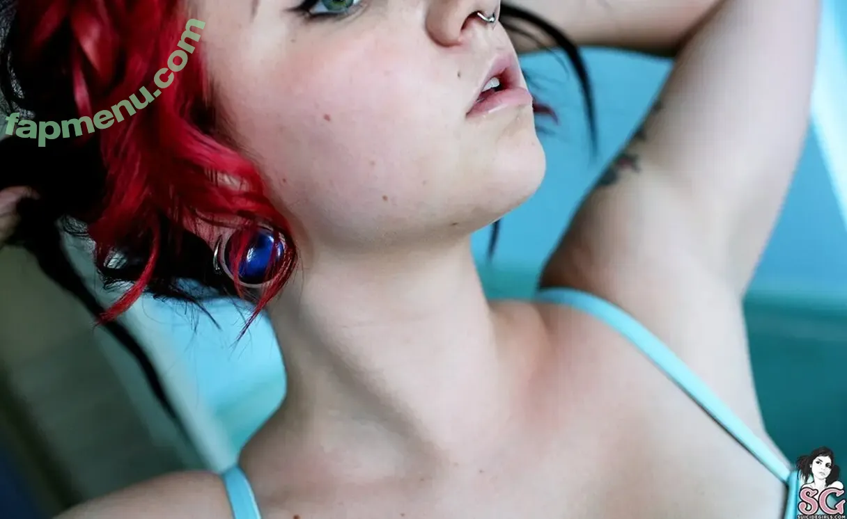 Quinne nude photo #0220 (quin.night / quinne_germain)