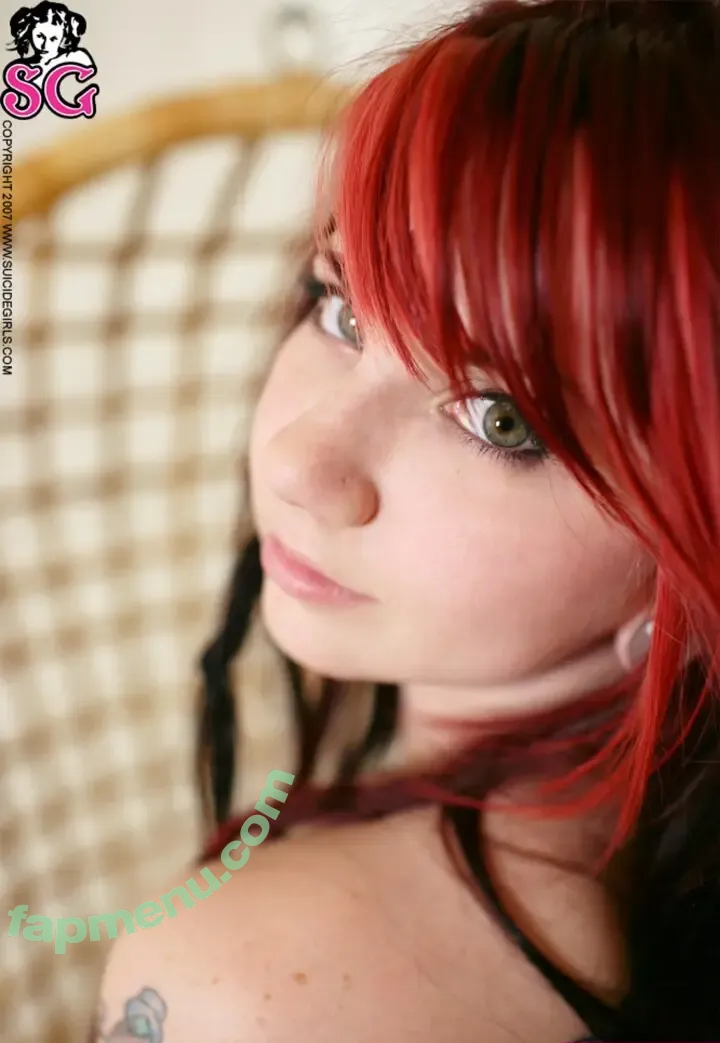 Quinne nude photo #0302 (quin.night / quinne_germain)