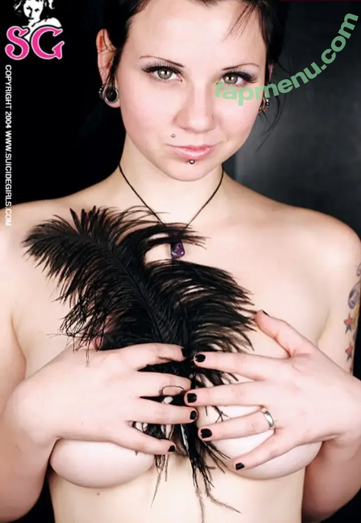 Quinne nude photo #0338 (quin.night / quinne_germain)