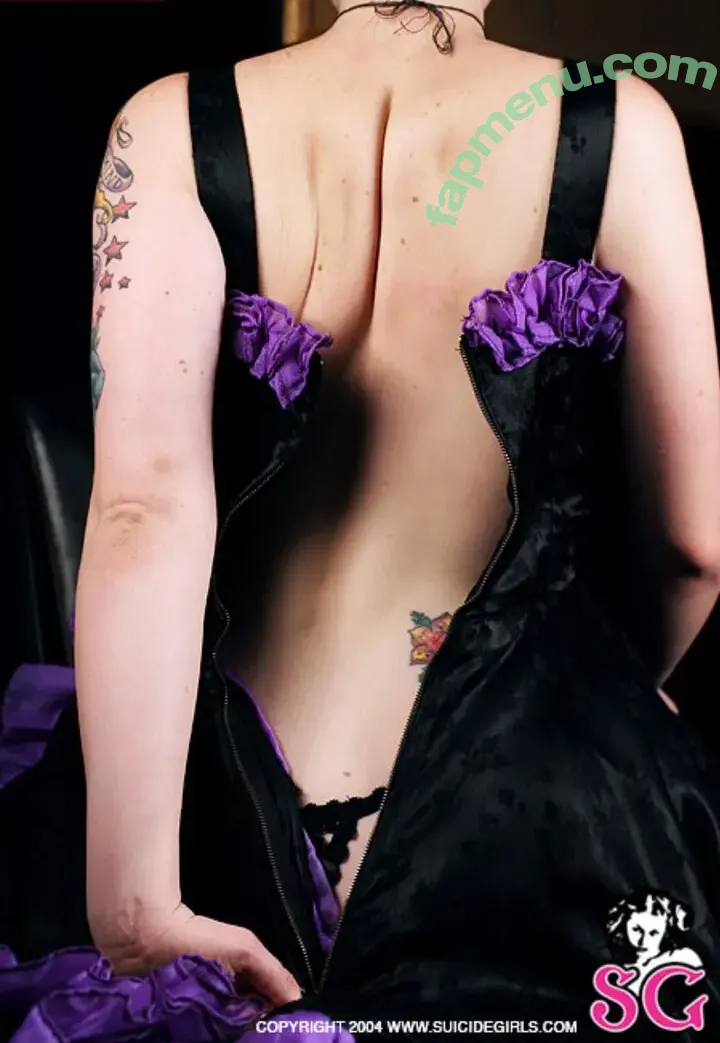 Quinne nude photo #0375 (quin.night / quinne_germain)