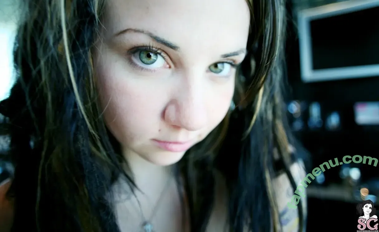 Quinne nude photo #0423 (quin.night / quinne_germain)