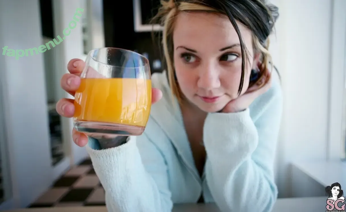 Quinne nude photo #0444 (quin.night / quinne_germain)