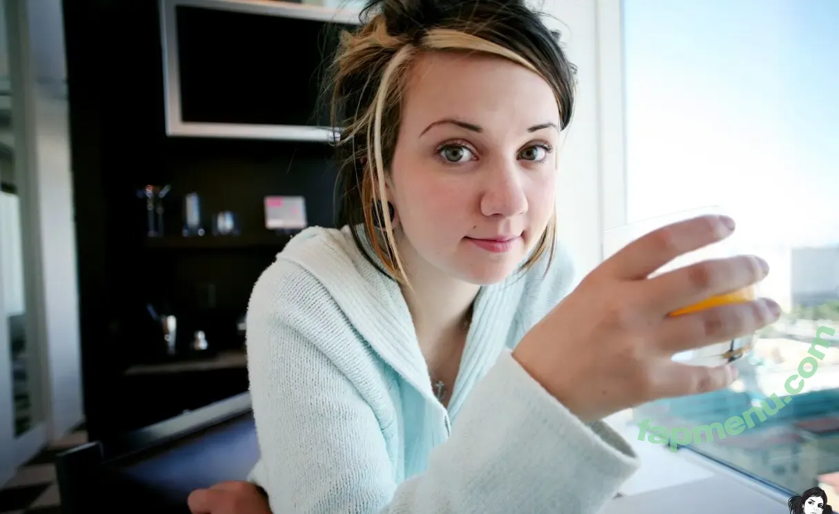 Quinne nude photo #0445 (quin.night / quinne_germain)