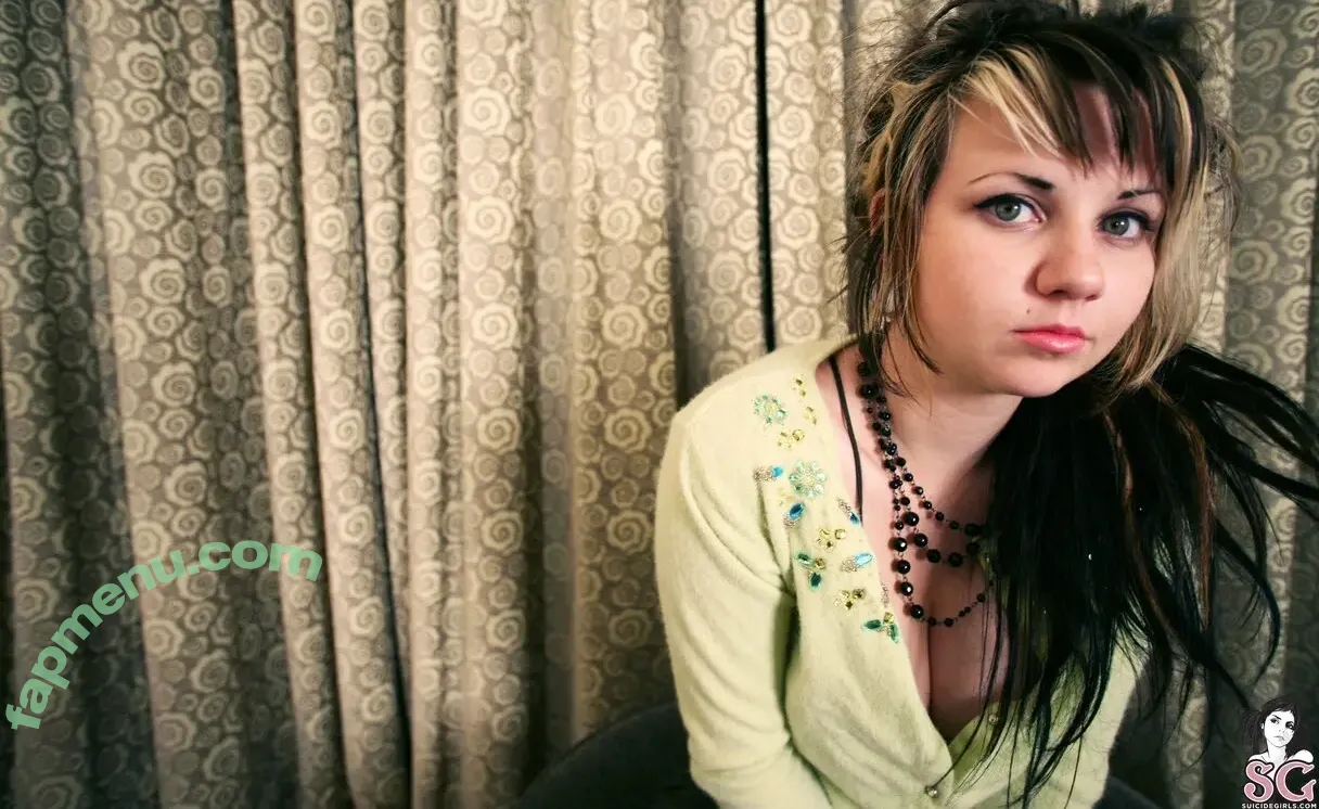 Quinne nude photo #0522 (quin.night / quinne_germain)