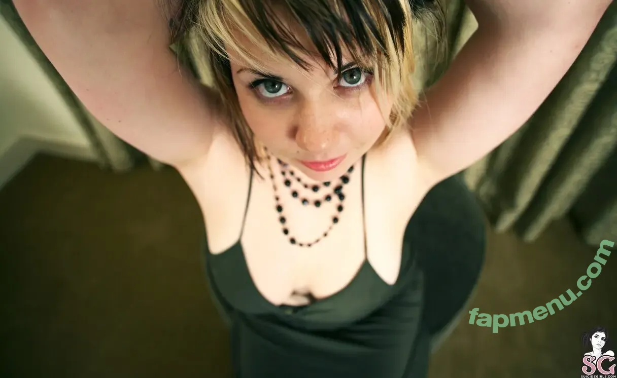 Quinne nude photo #0537 (quin.night / quinne_germain)