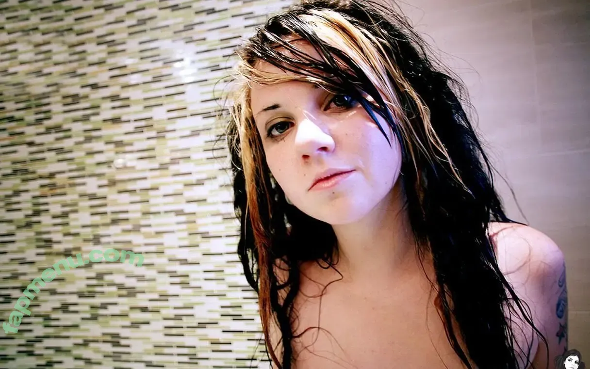 Quinne nude photo #0592 (quin.night / quinne_germain)