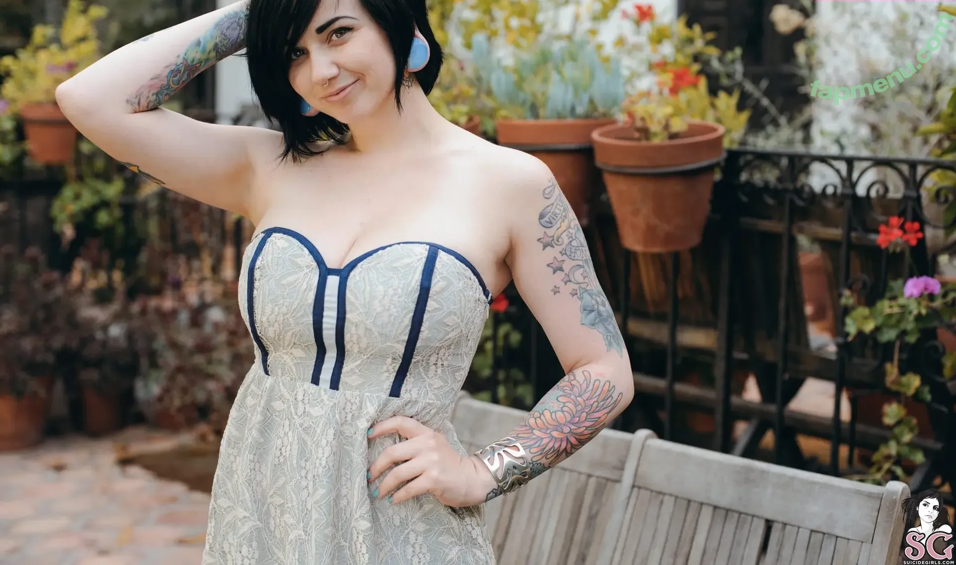 Quinne nude photo #0629 (quin.night / quinne_germain)